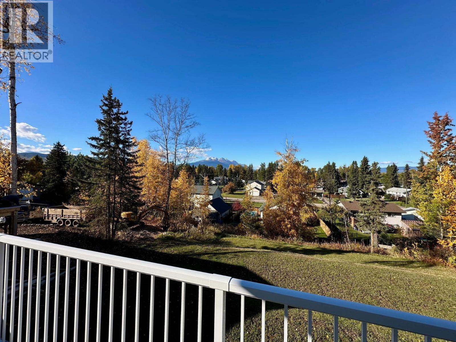 1494 CHESTNUT Street, Telkwa