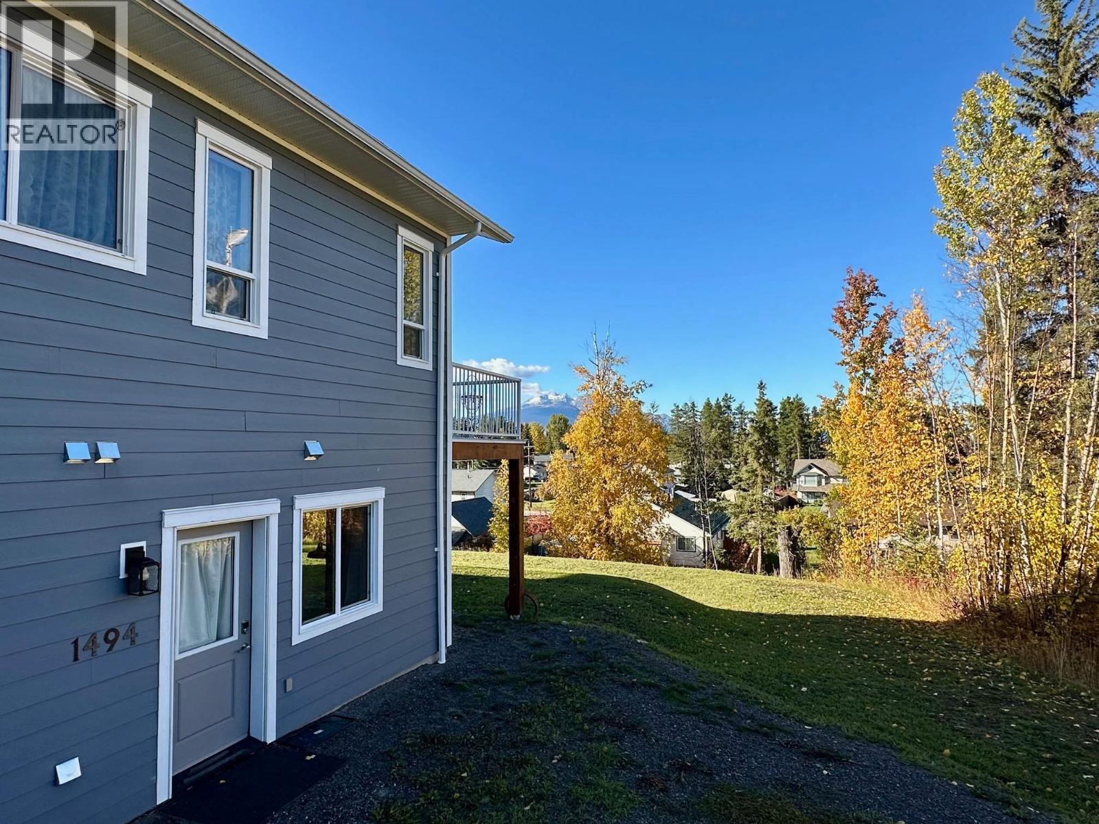 1494 CHESTNUT Street, Telkwa