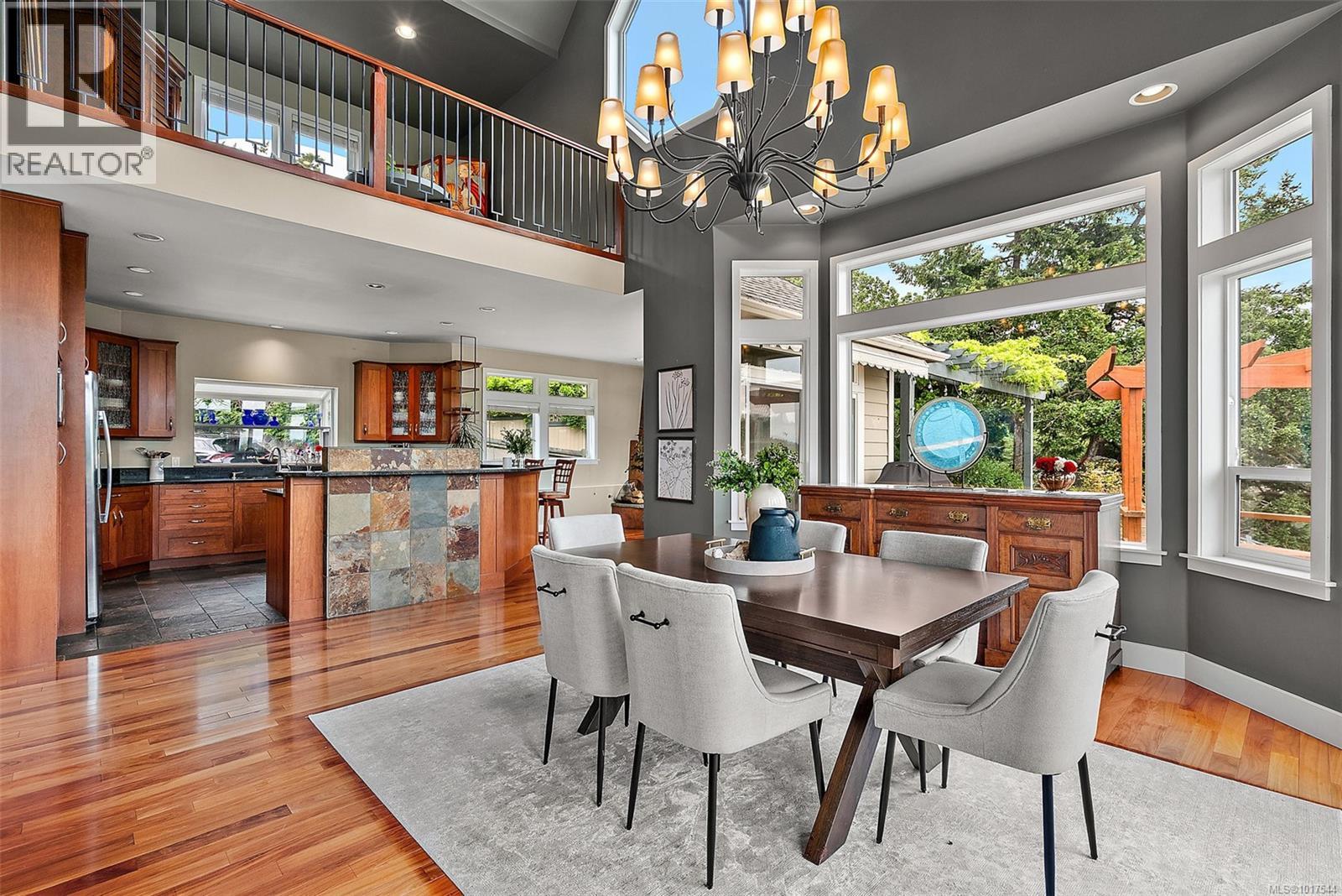  8 Lighthouse Lane, View Royal