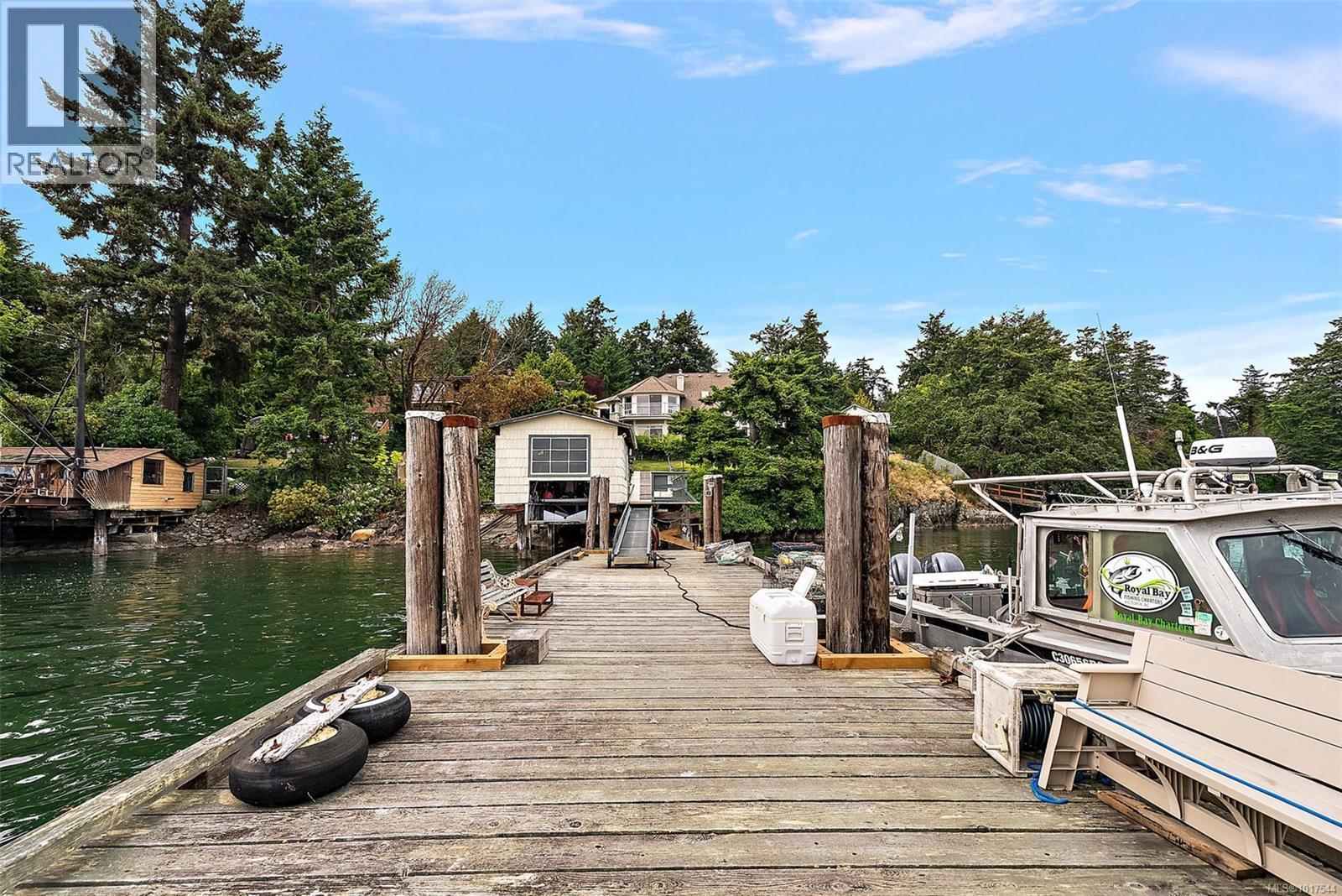  8 Lighthouse Lane, View Royal