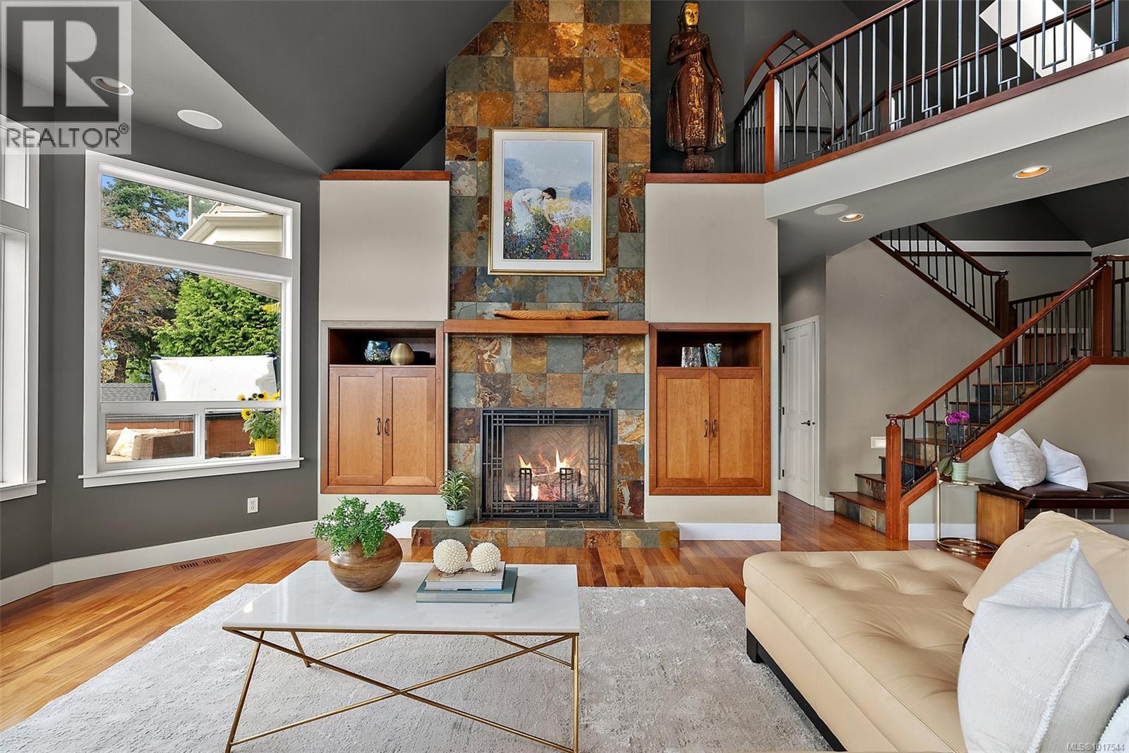  8 Lighthouse Lane, View Royal