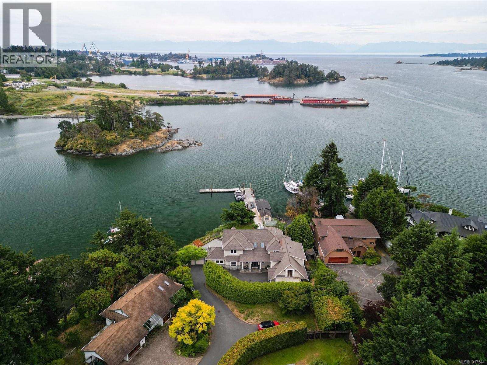  8 Lighthouse Lane, View Royal