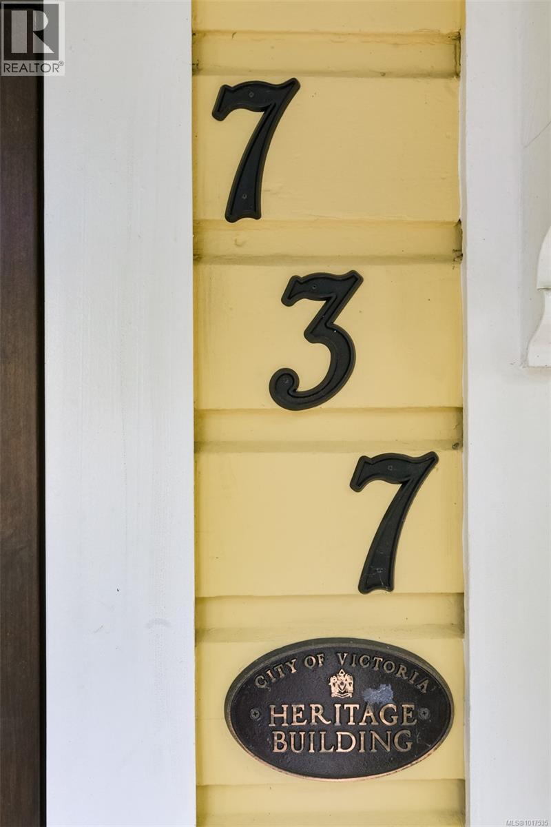  737 Vancouver Street, Victoria