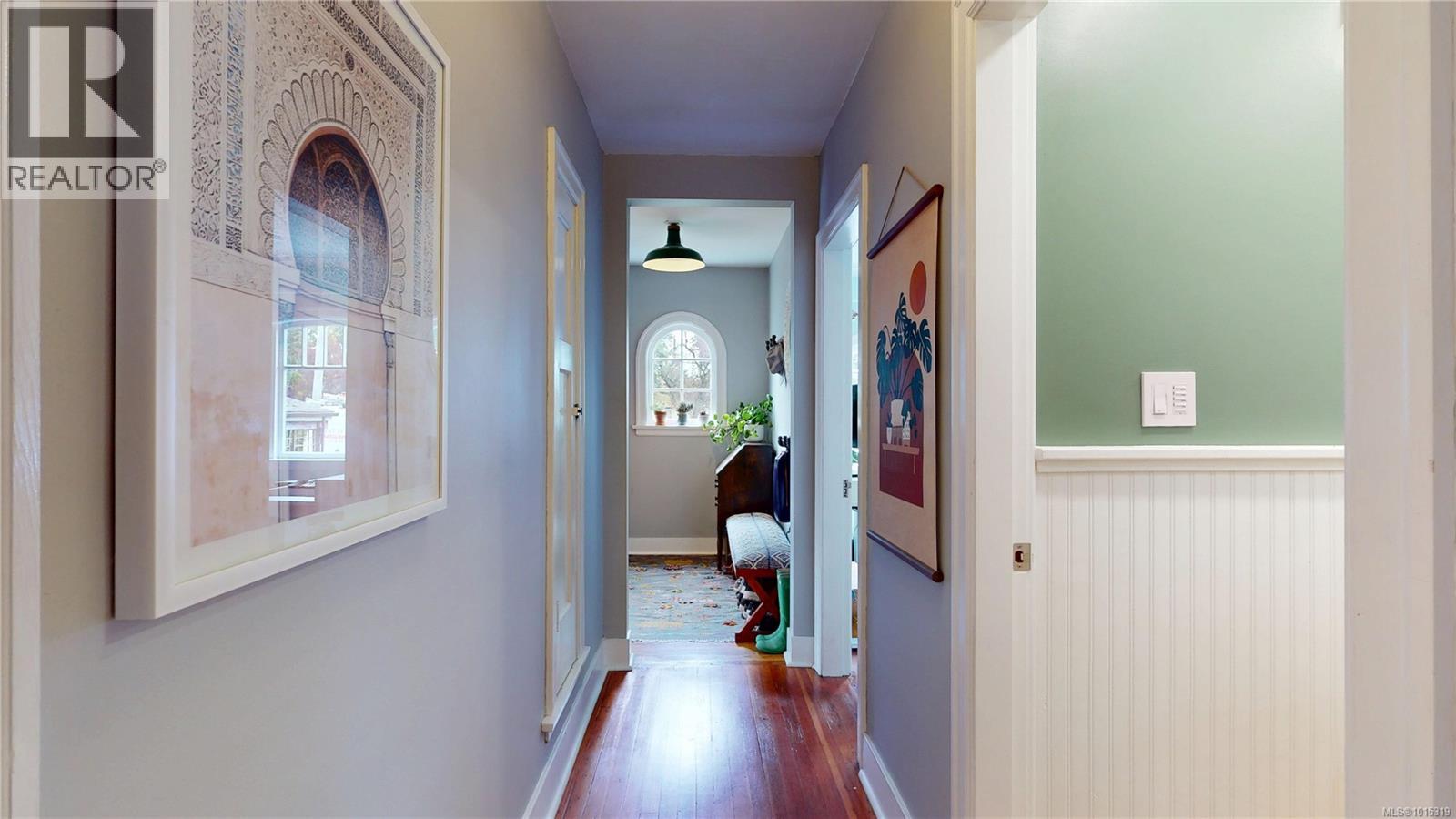  1024 Tolmie Avenue, Saanich