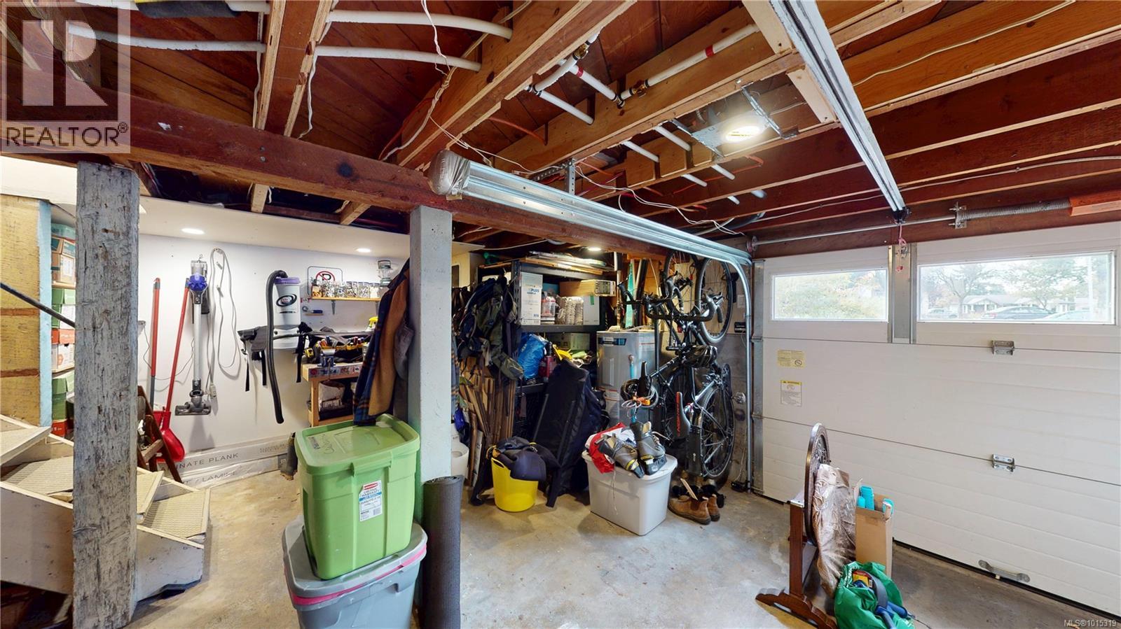  1024 Tolmie Avenue, Saanich