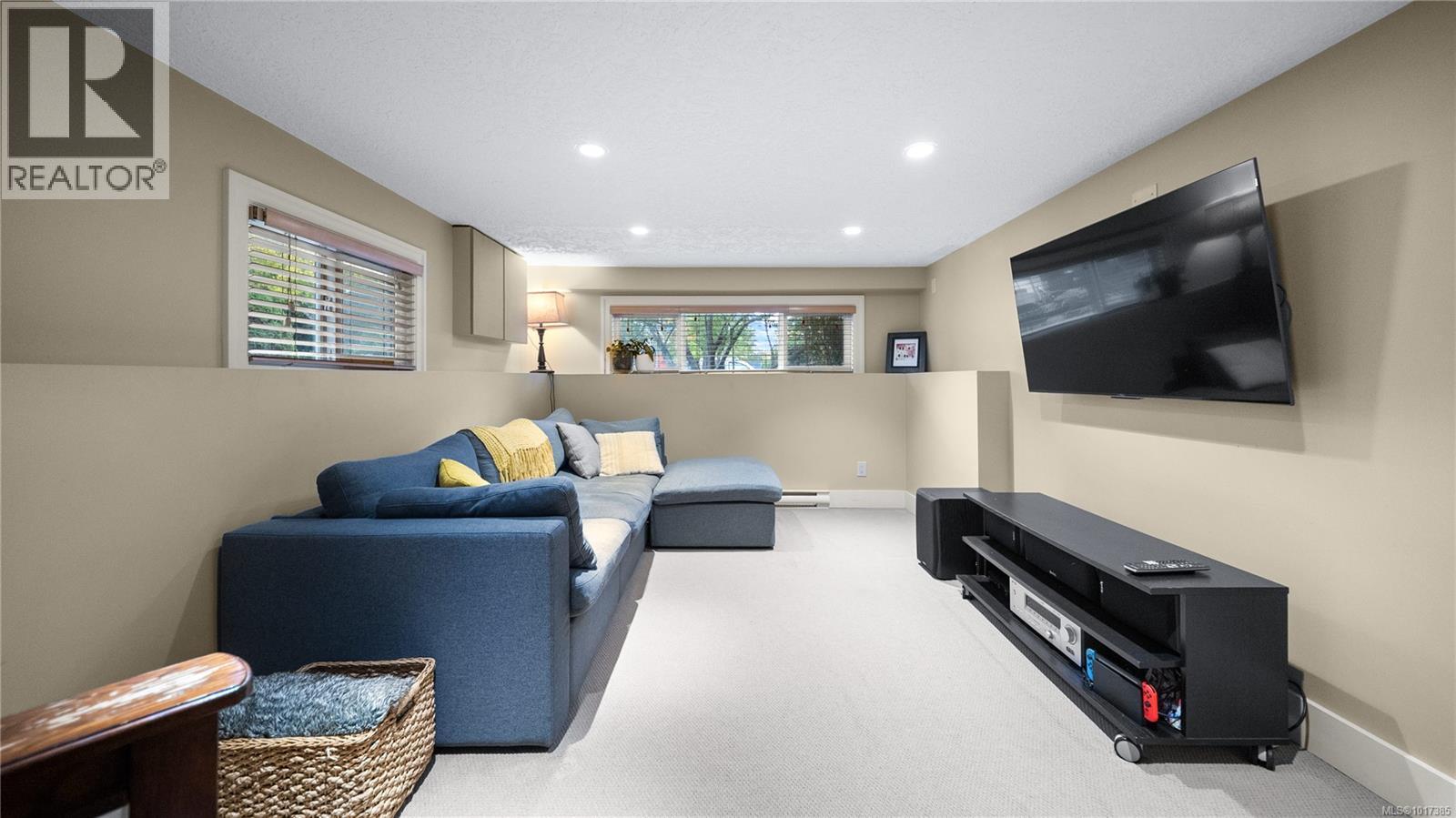  1102 Vista Heights, Victoria