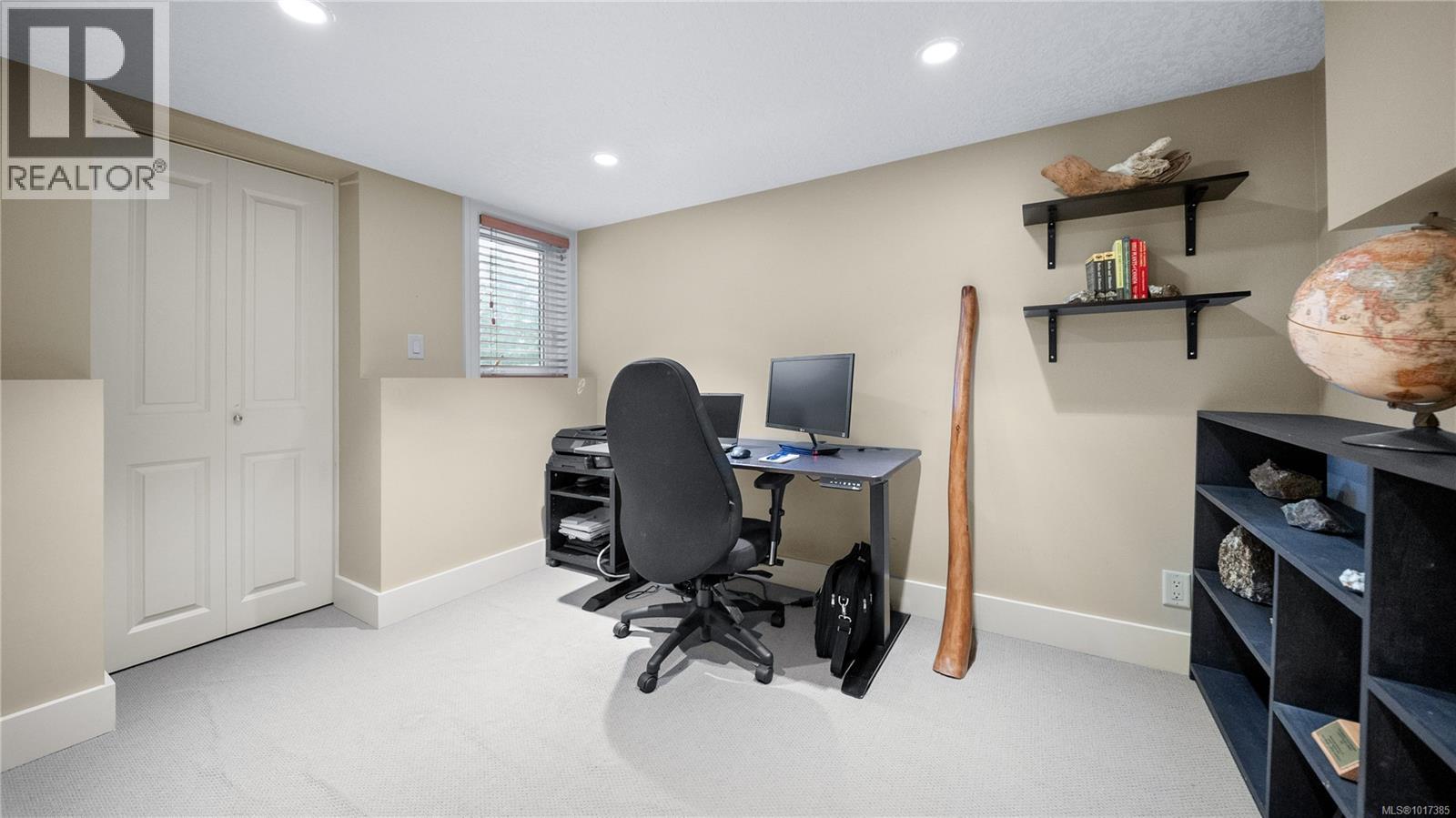 1102 Vista Heights, Victoria
