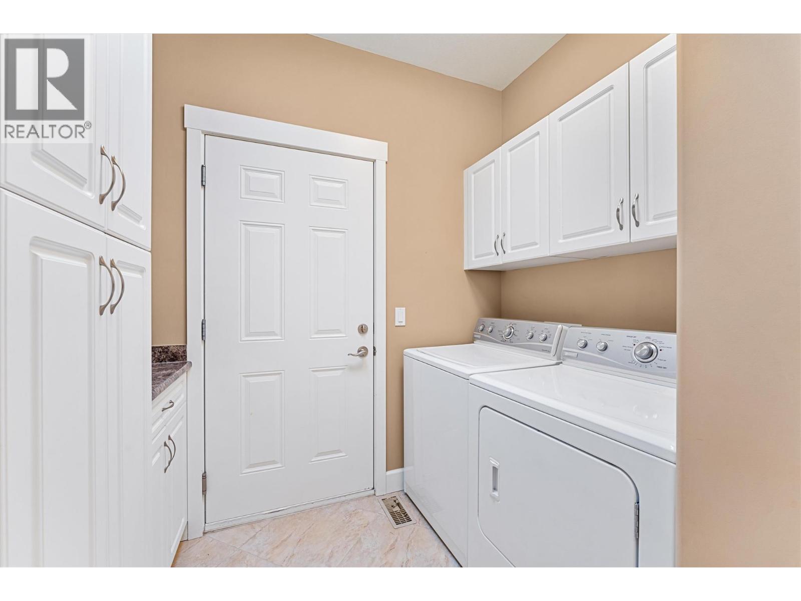 286 4035 Gellatly Road, West Kelowna
