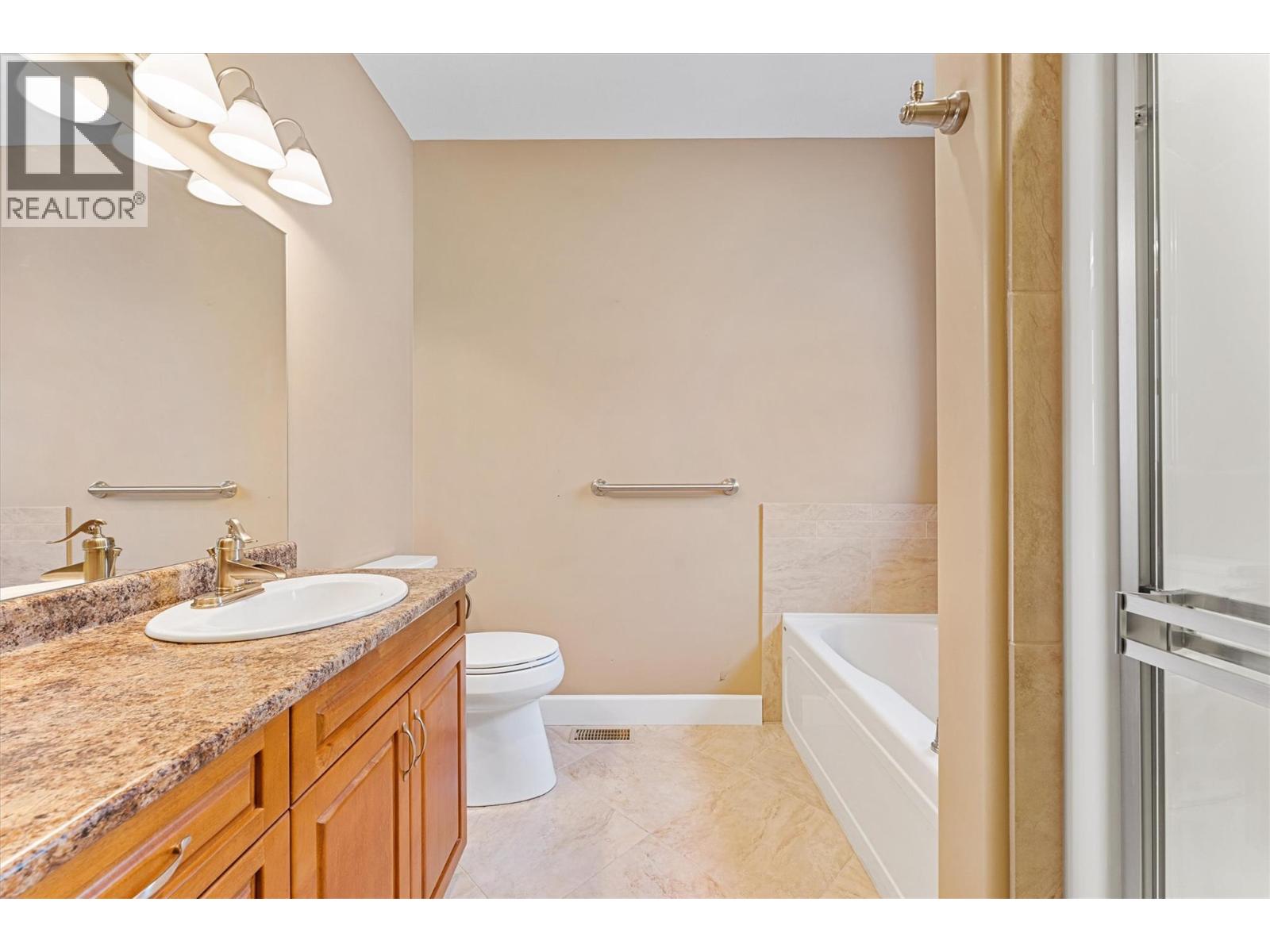 286 4035 Gellatly Road, West Kelowna