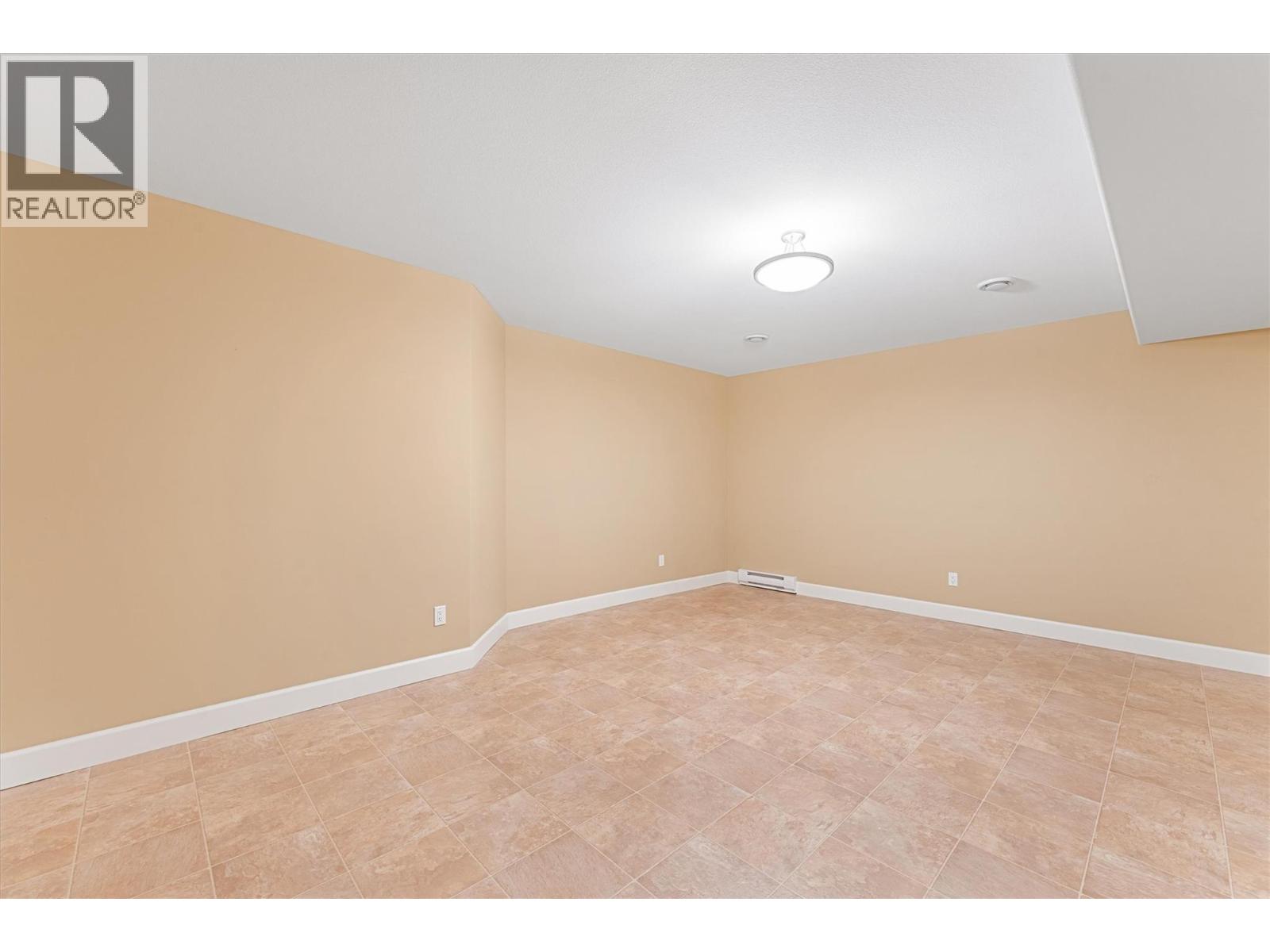 286 4035 Gellatly Road, West Kelowna