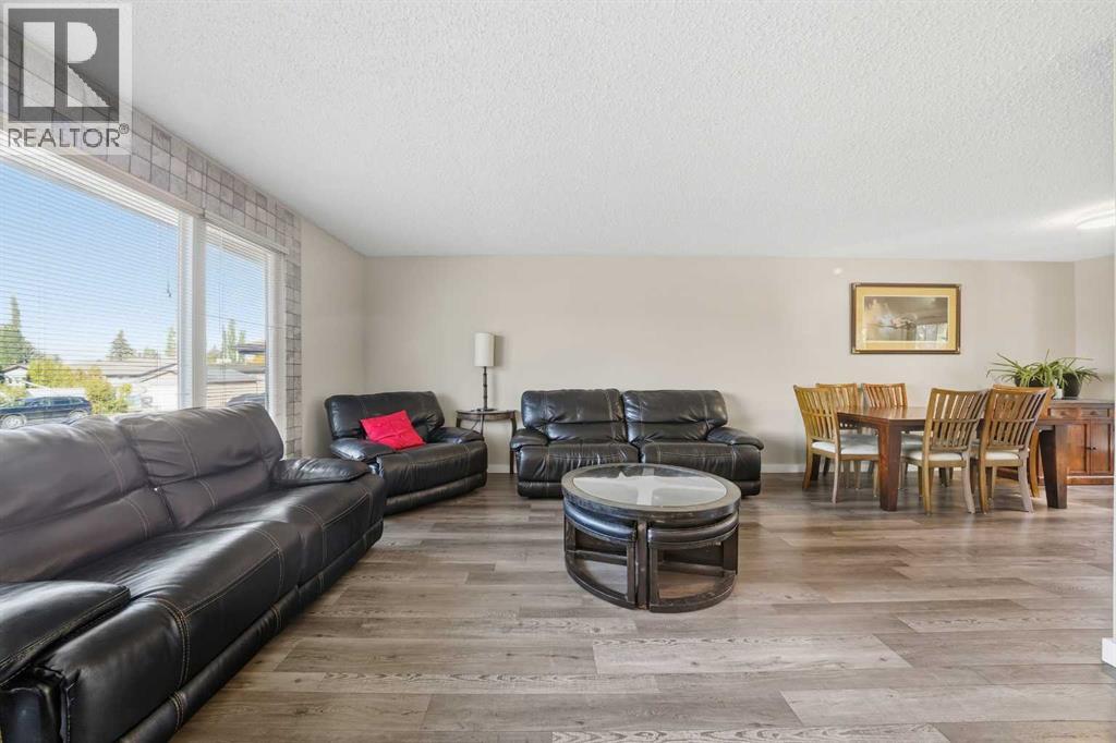 21 Cunningham Crescent, Red Deer