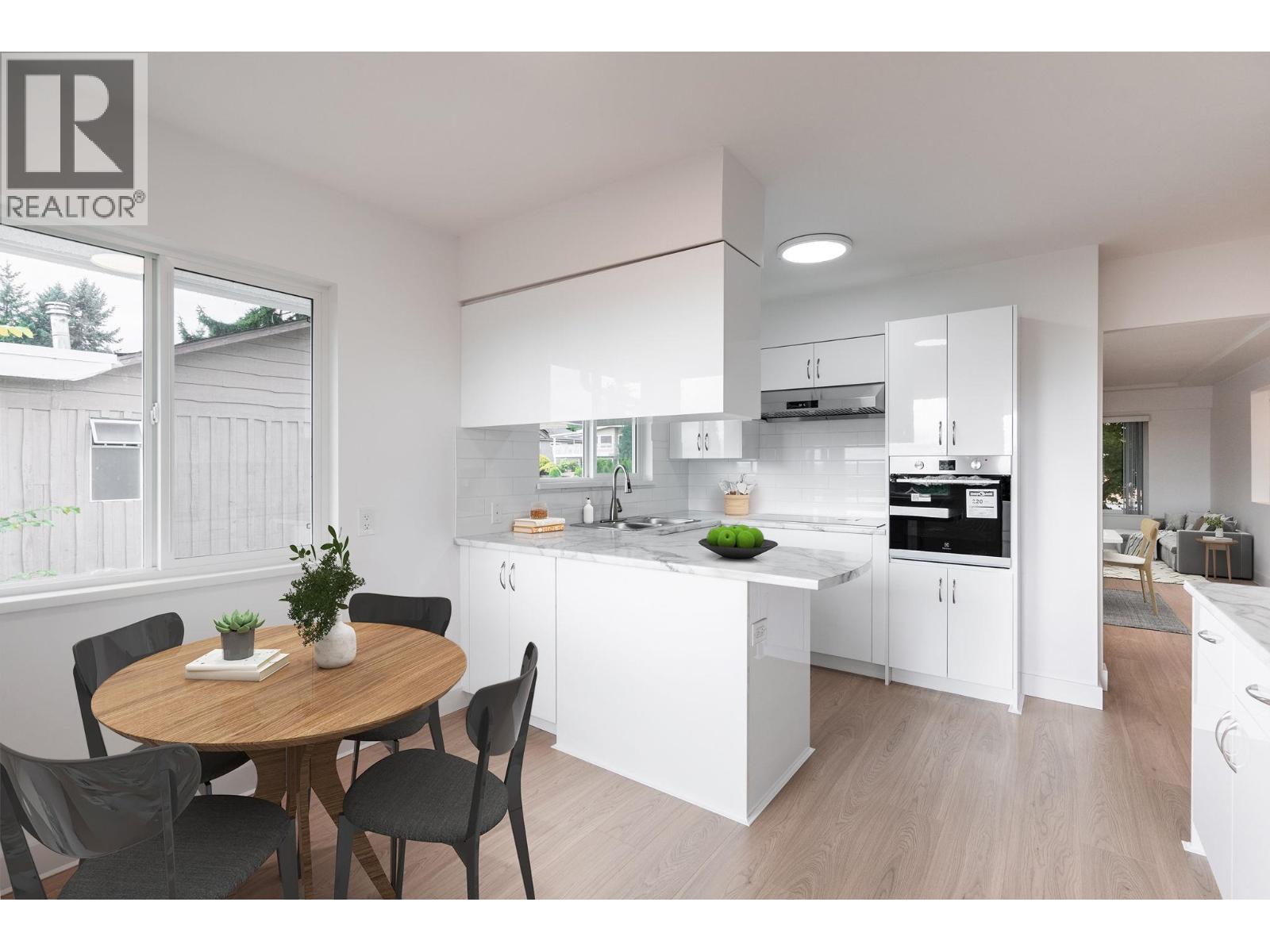 1410 DANSEY AVENUE, Coquitlam