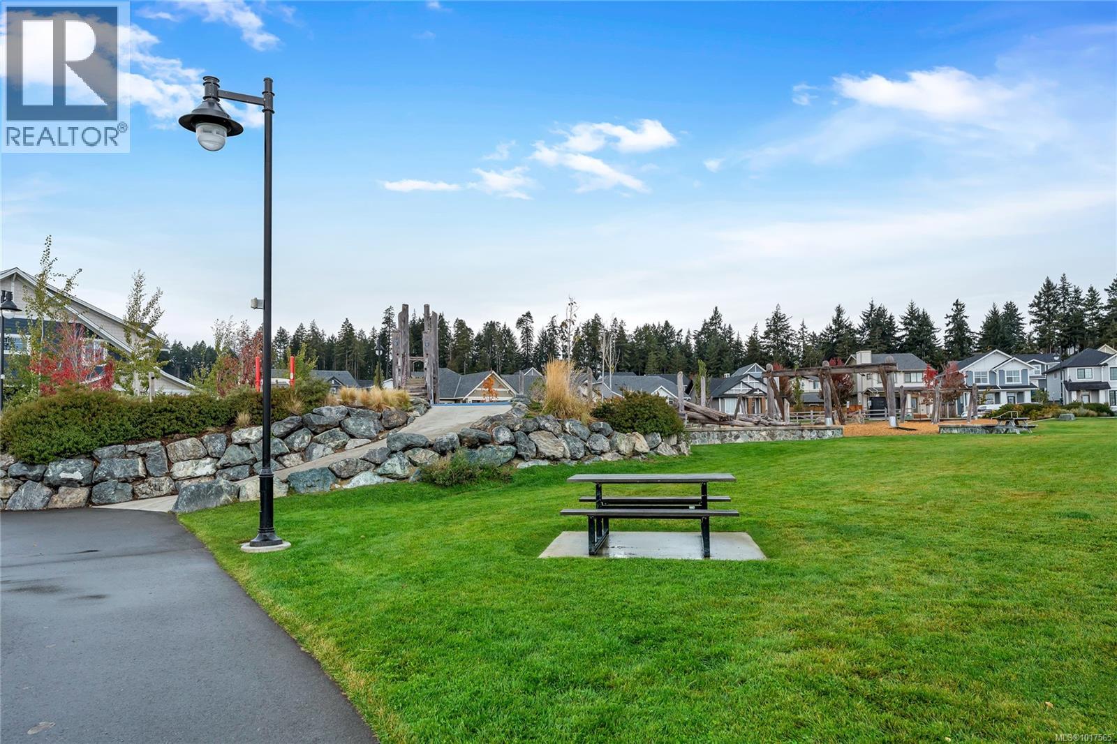 66 255 Caspian Drive, Colwood
