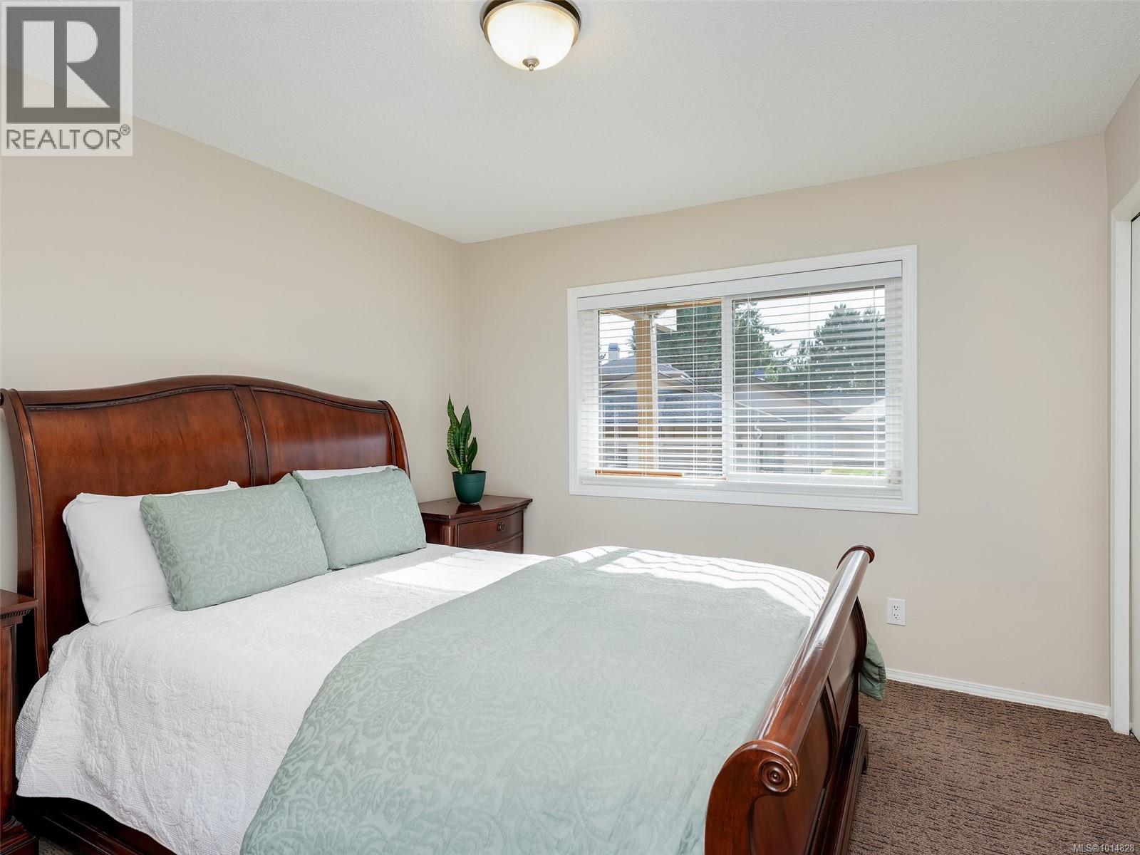 30 901 Kentwood Lane, Saanich