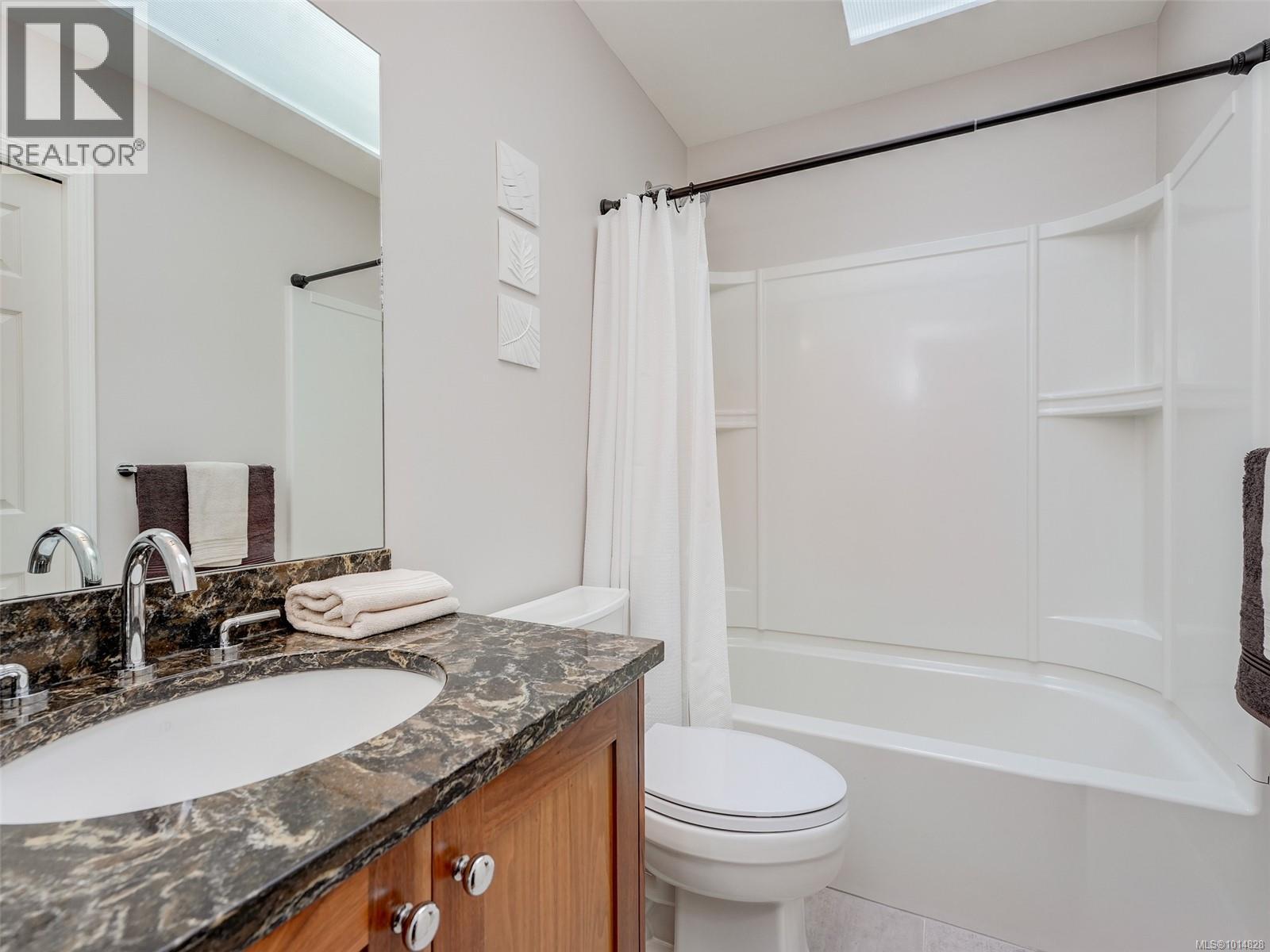 30 901 Kentwood Lane, Saanich