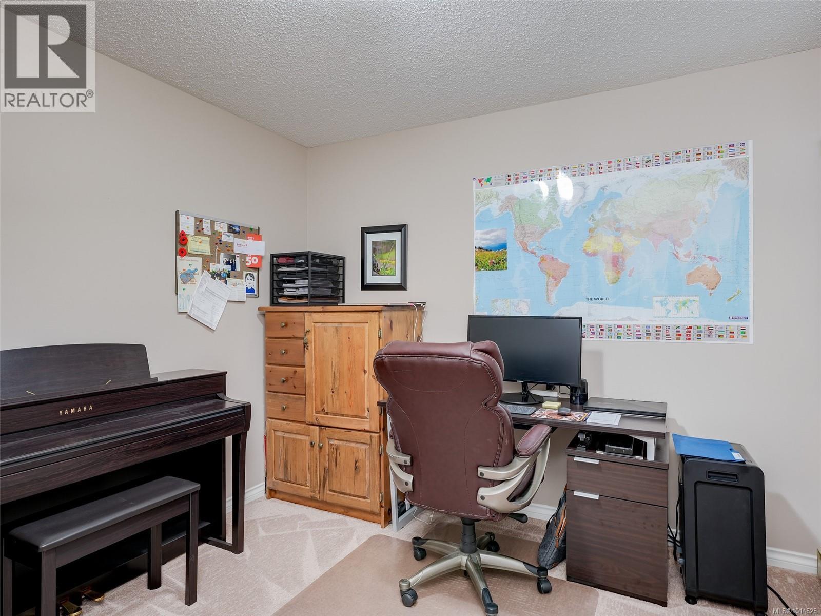 30 901 Kentwood Lane, Saanich