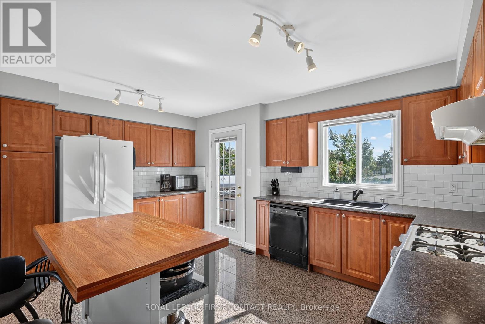 Single Family House for Sale in  NORTHVIEW CRESCENT Barrie (Northwest) 