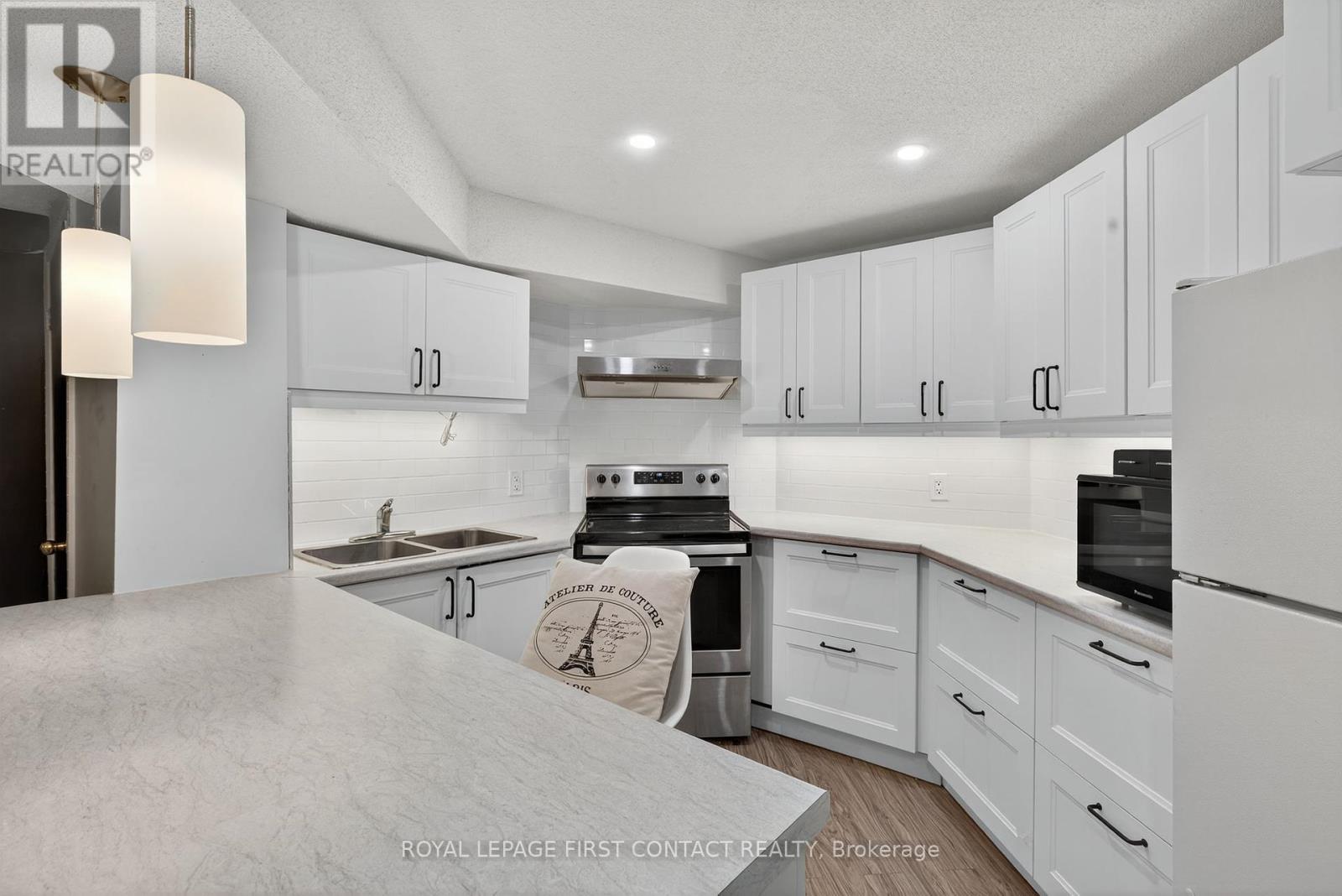 Single Family House for Sale in  NORTHVIEW CRESCENT Barrie (Northwest) 