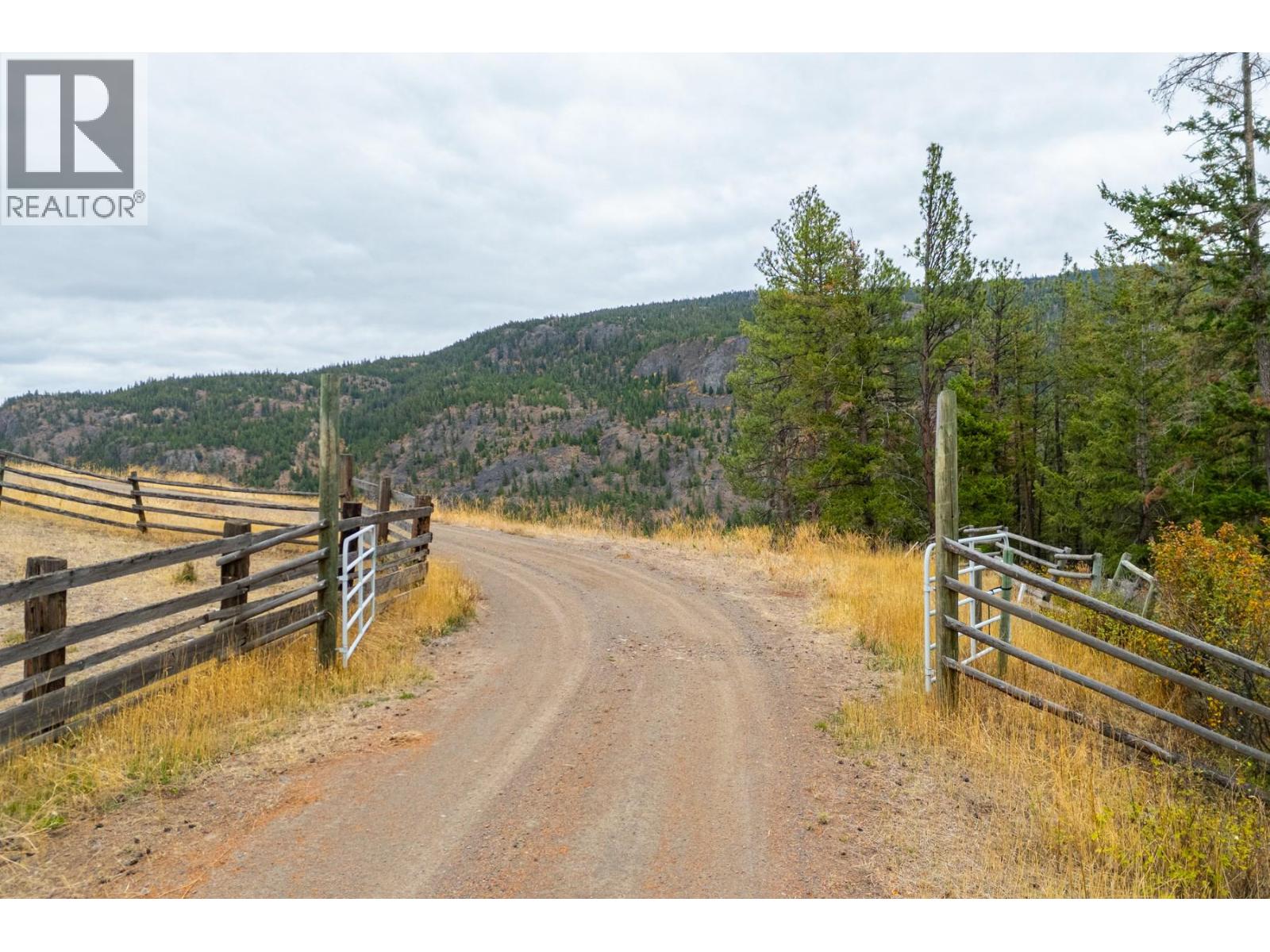  3816 Petit Creek Road, Merritt