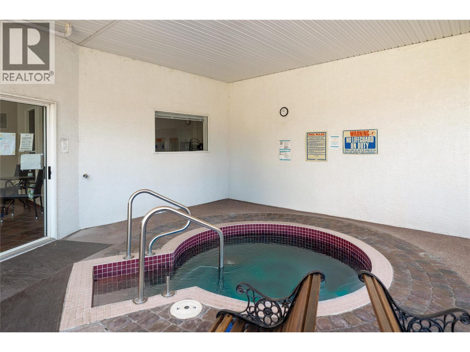 175 609 TRUSWELL Road, Kelowna