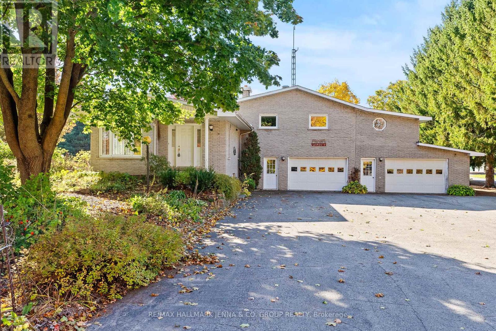 2928 SEGUIN ROAD - 1