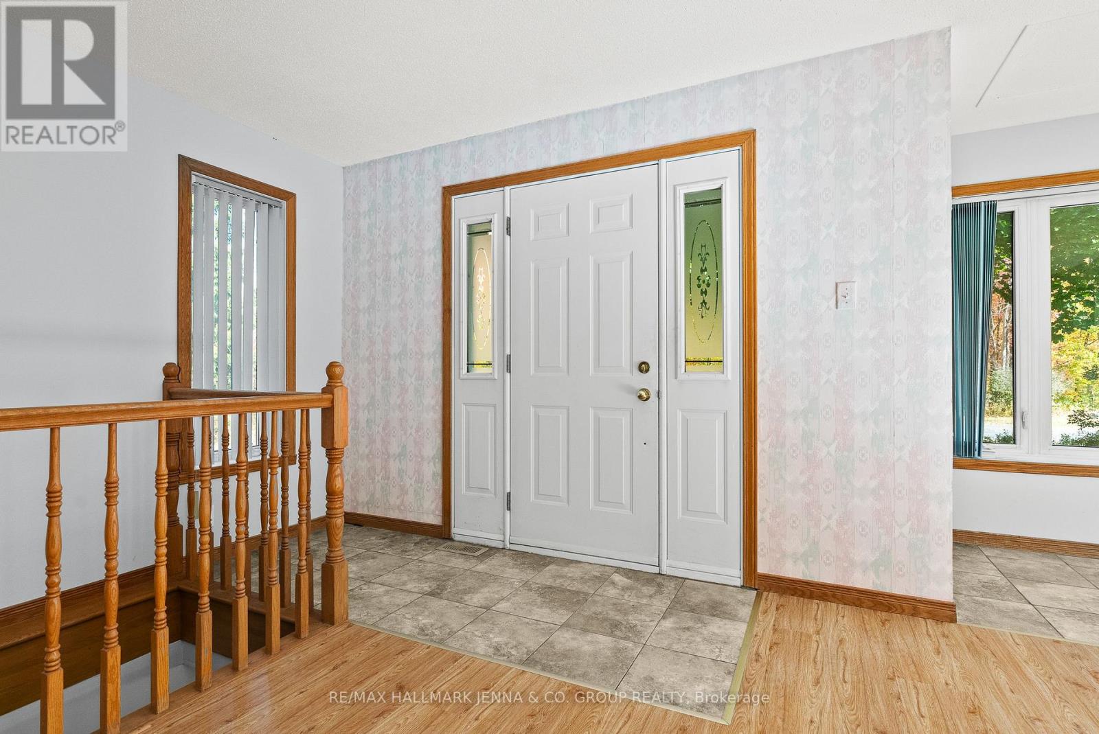 2928 SEGUIN ROAD - 3