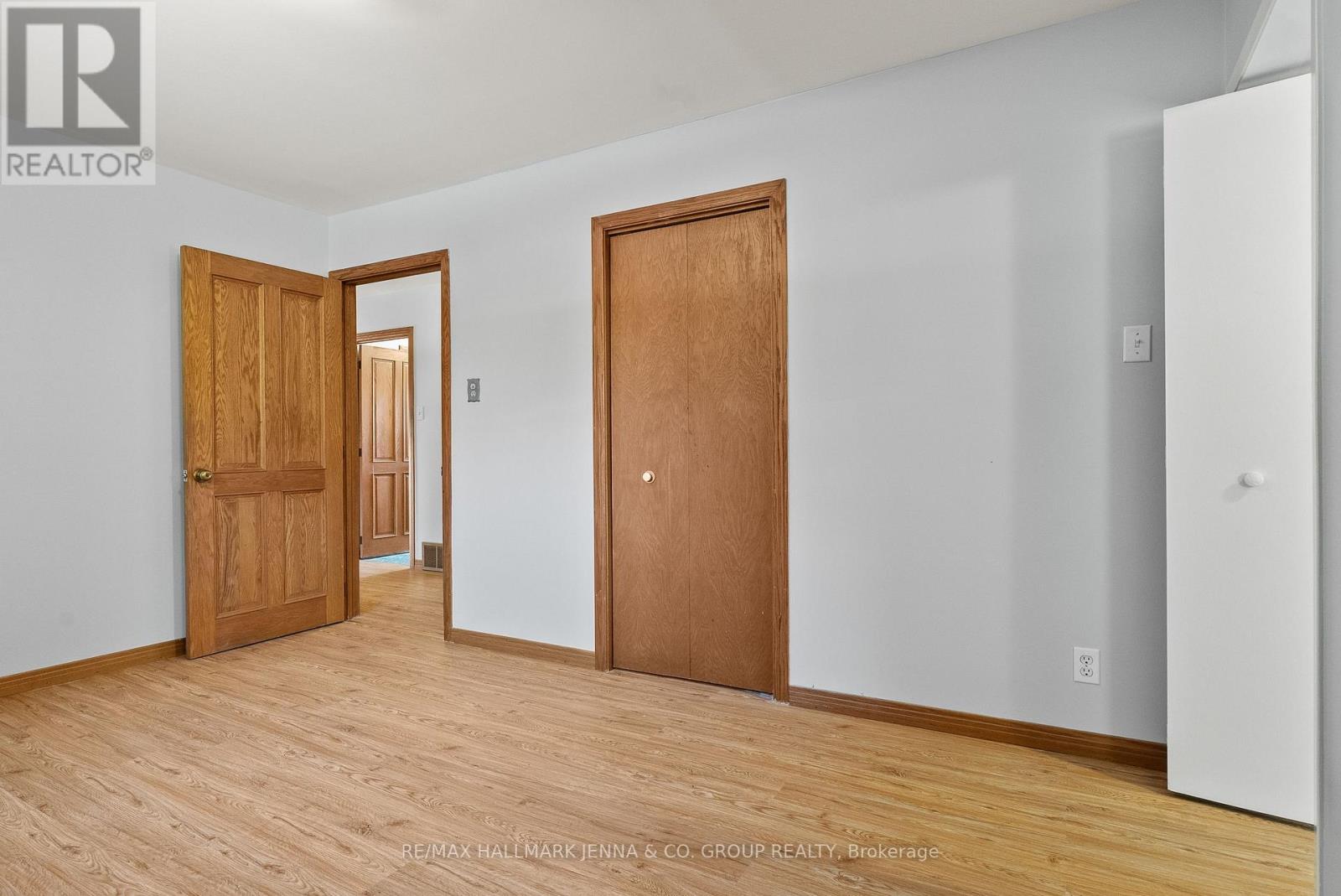 2928 SEGUIN ROAD - 30