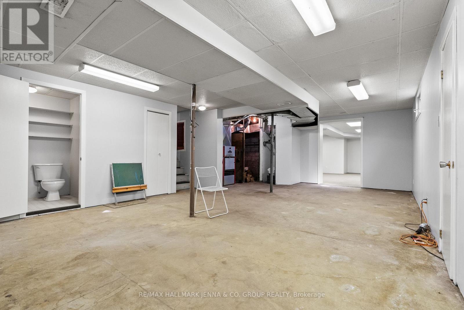 2928 SEGUIN ROAD - 38