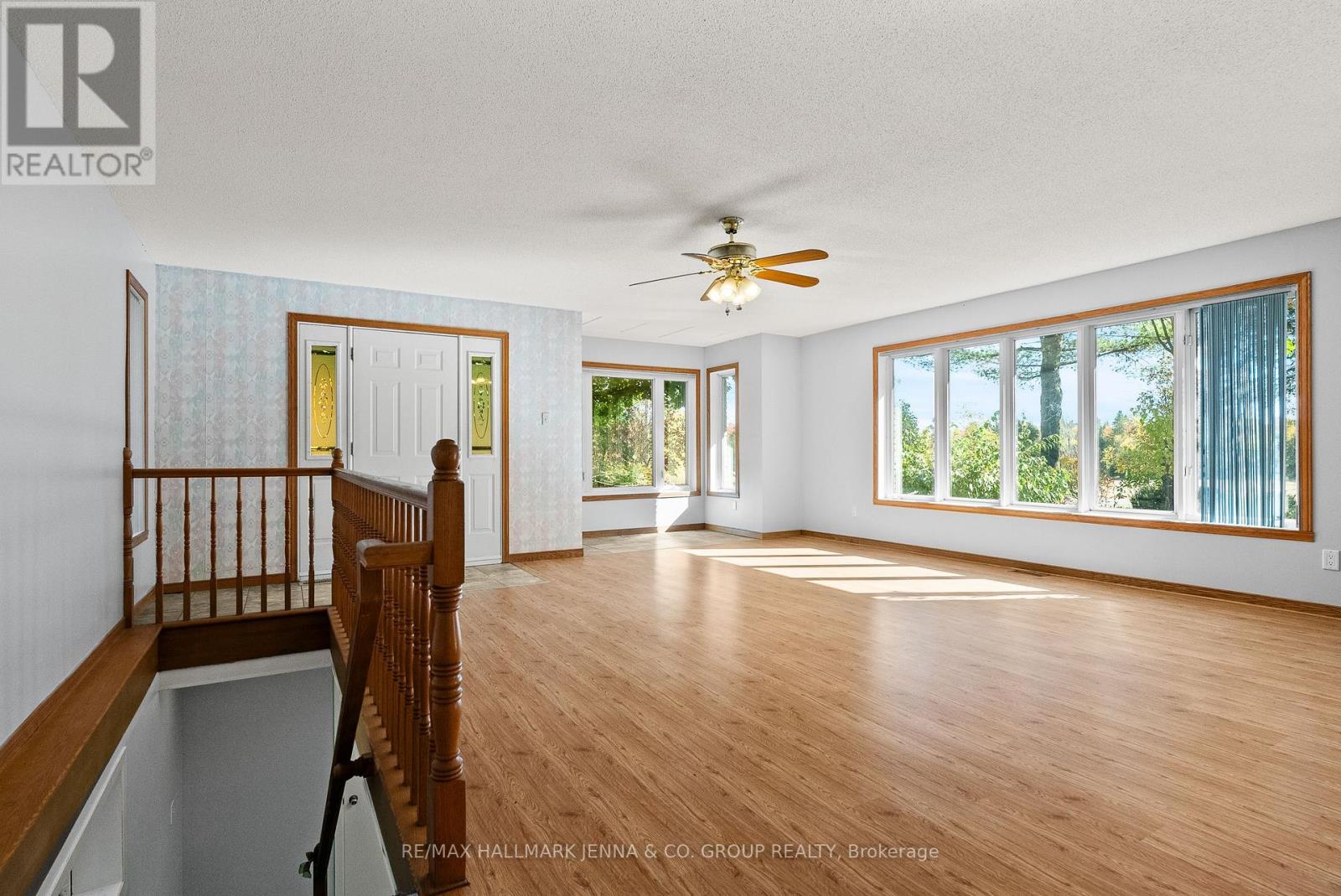 2928 SEGUIN ROAD - 5