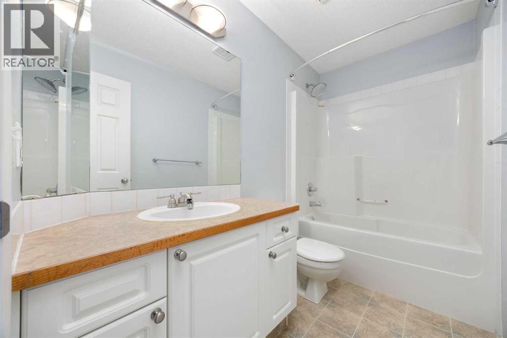 Single Family House for Sale in  Citadel Vista Green NW Citadel Calgary 