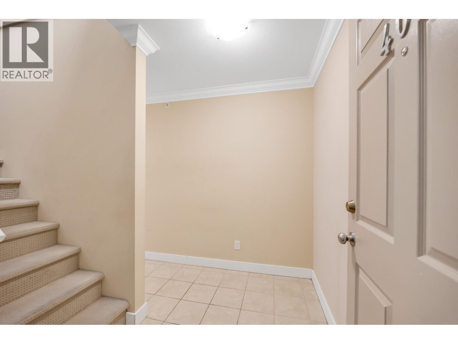 403 1310 VICTORIA STREET, Squamish