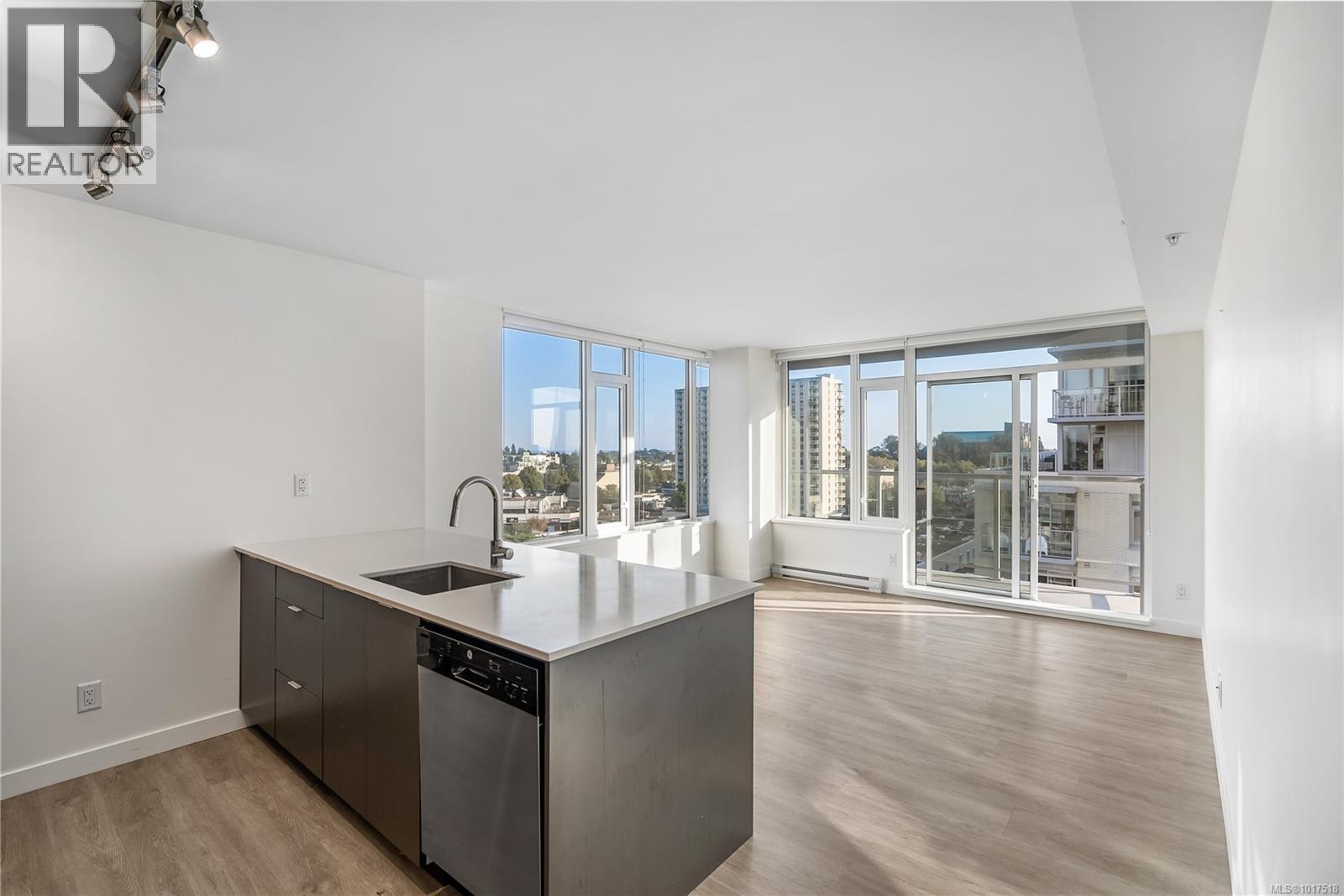 1602 845 Johnson Street, Victoria
