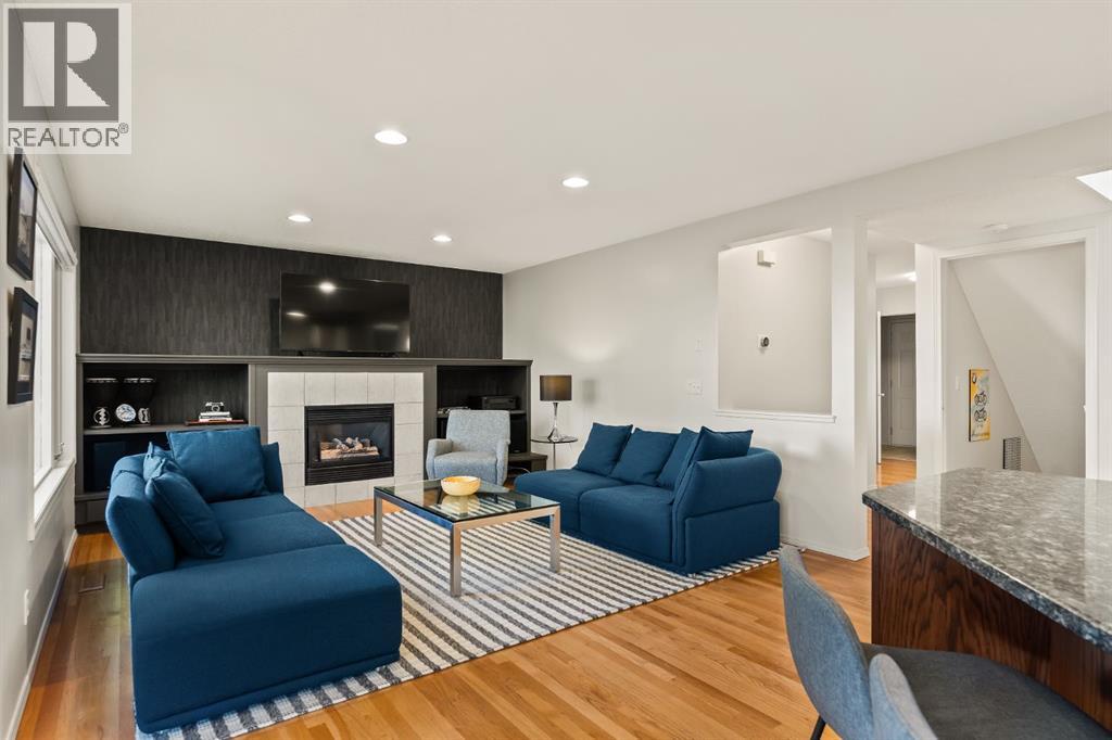 Single Family House for Sale in  Sierra Nevada Place SW Signal Hill Calgary 