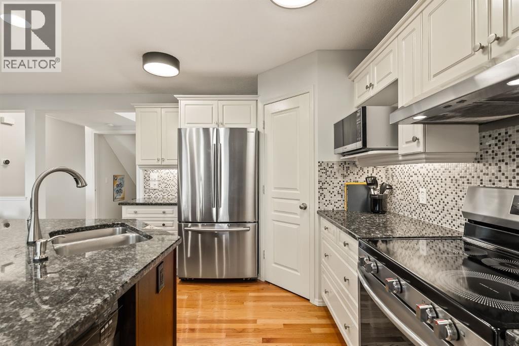 Single Family House for Sale in  Sierra Nevada Place SW Signal Hill Calgary 