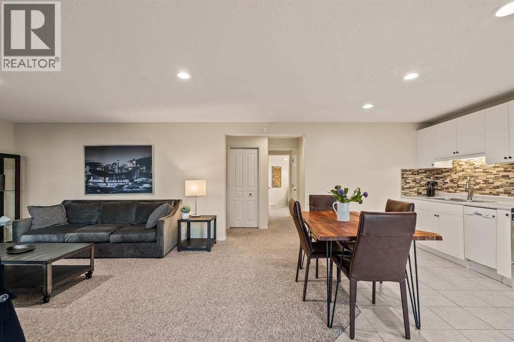 Single Family House for Sale in  Sierra Nevada Place SW Signal Hill Calgary 