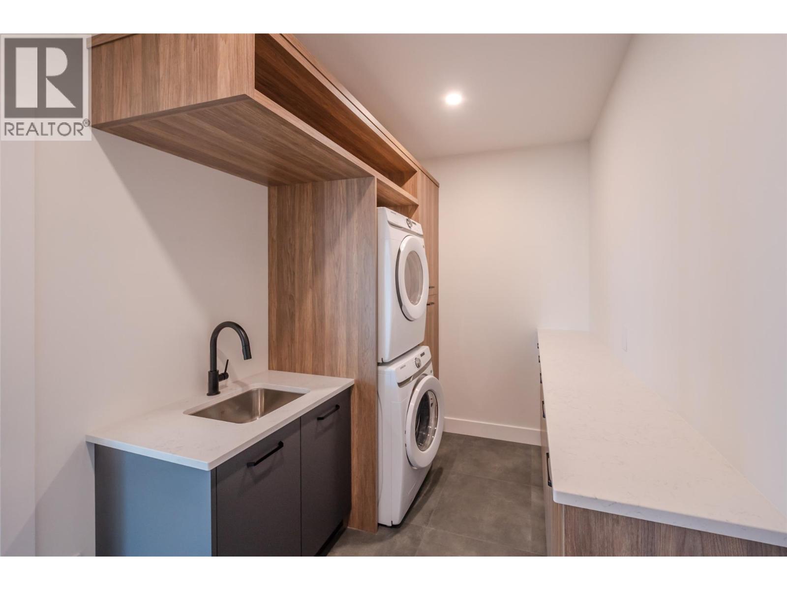 1075 Elk Street, Penticton