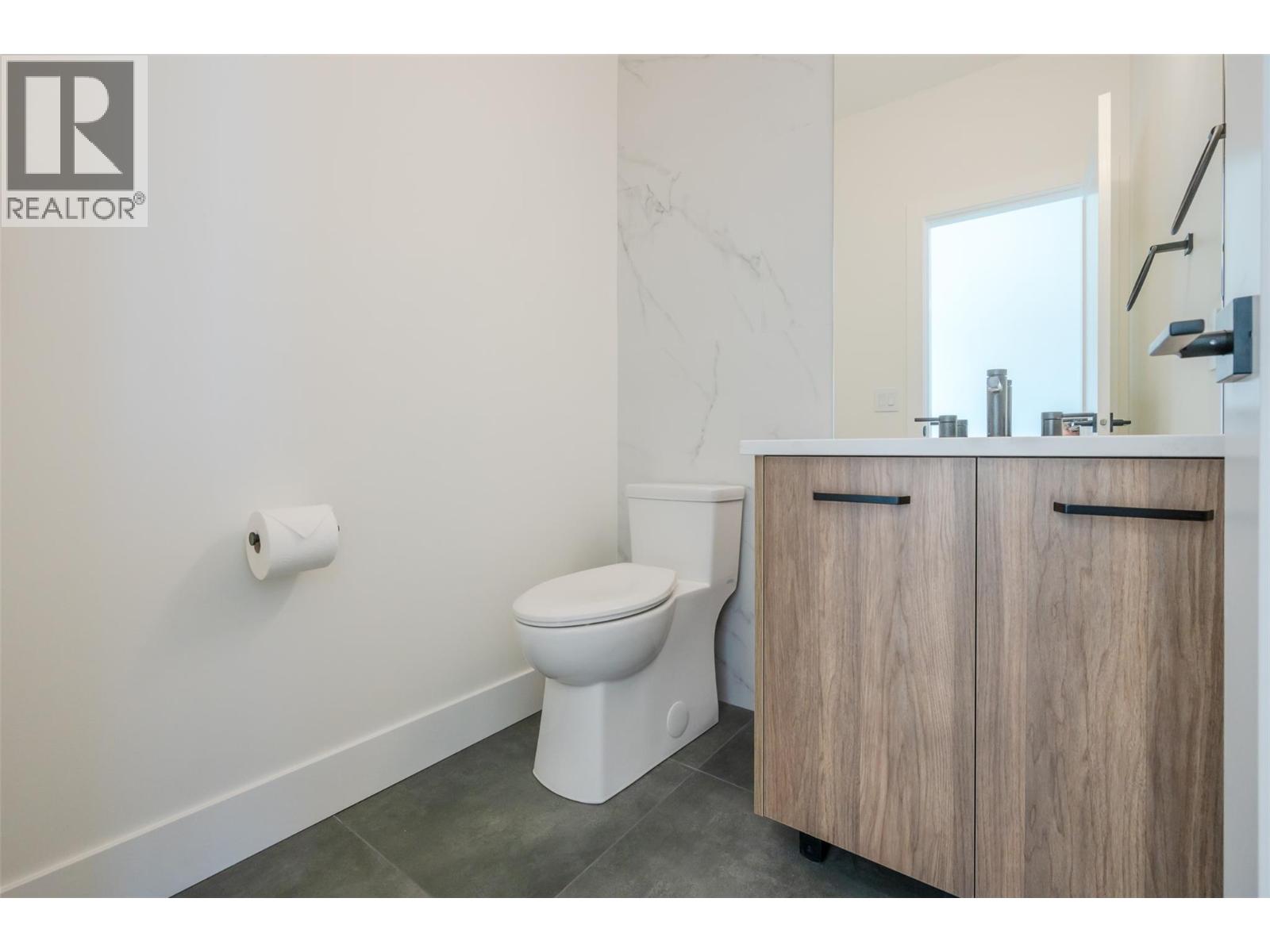 1075 Elk Street, Penticton