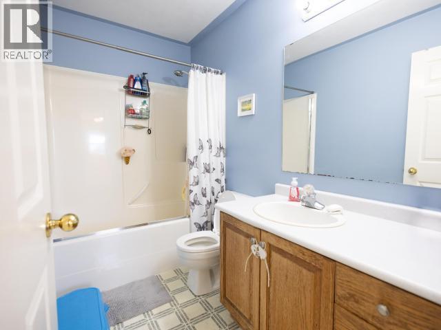 A-5399 MANSON AVE, Powell River