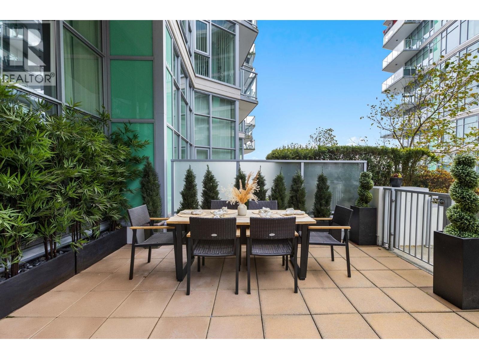 104 199 VICTORY SHIP WAY, North Vancouver