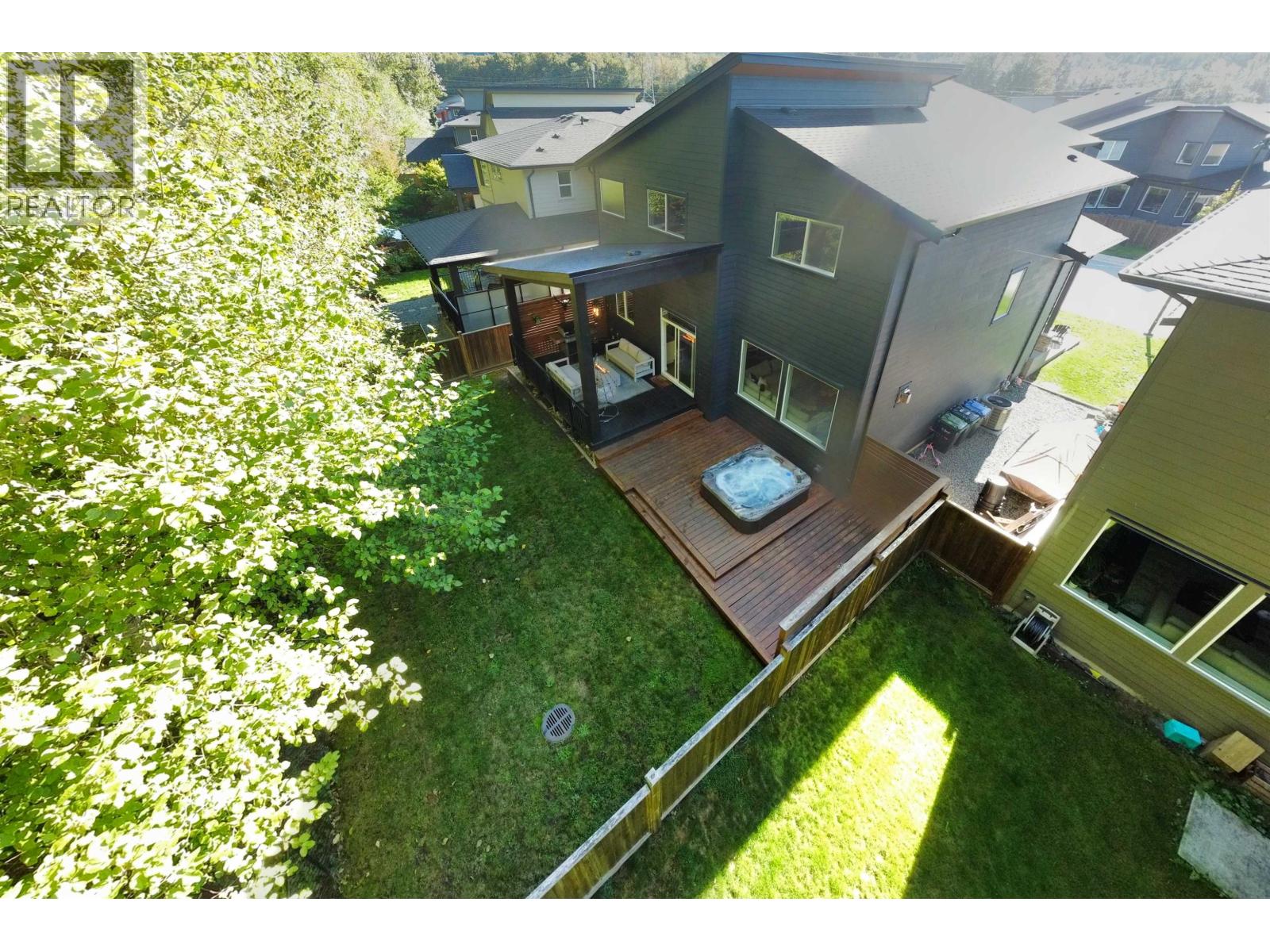 39349 FALCON CRESCENT, Squamish