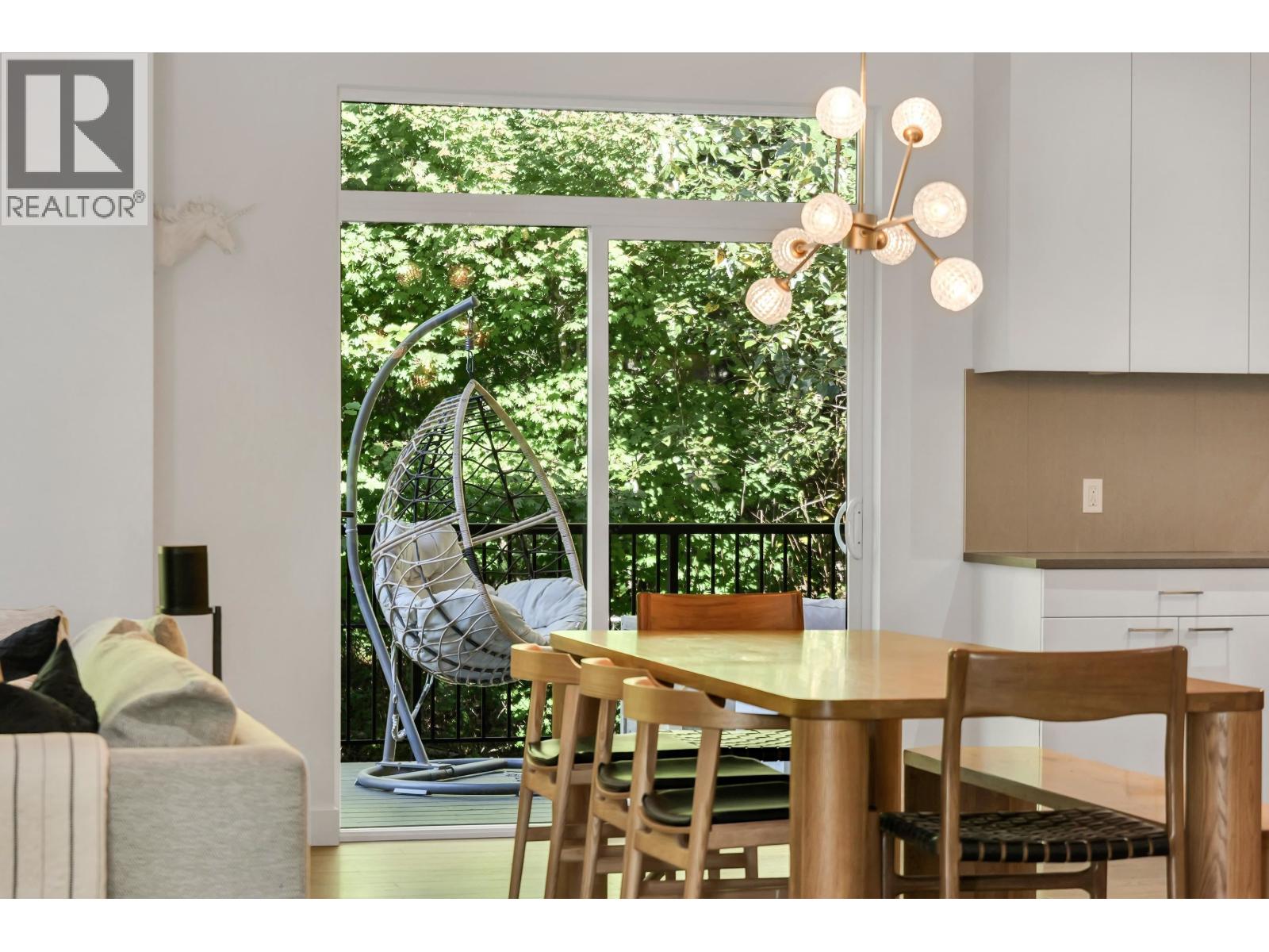 39349 FALCON CRESCENT, Squamish