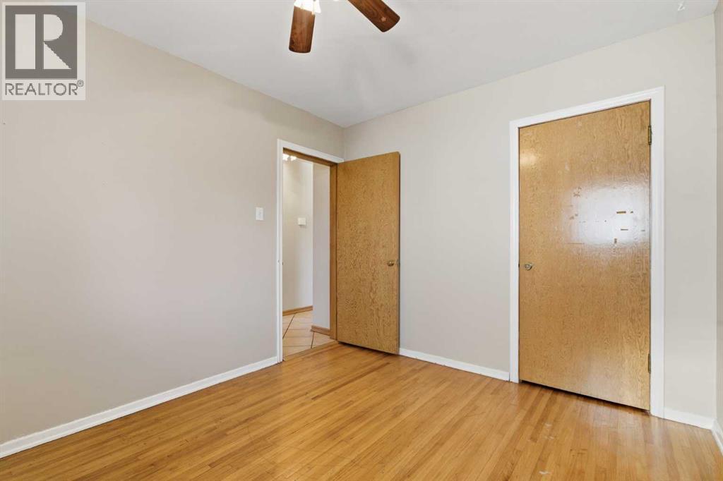 Single Family House Bungalow for Sale in  Mountview Crescent NE Winston Heights/Mountview Calgary 
