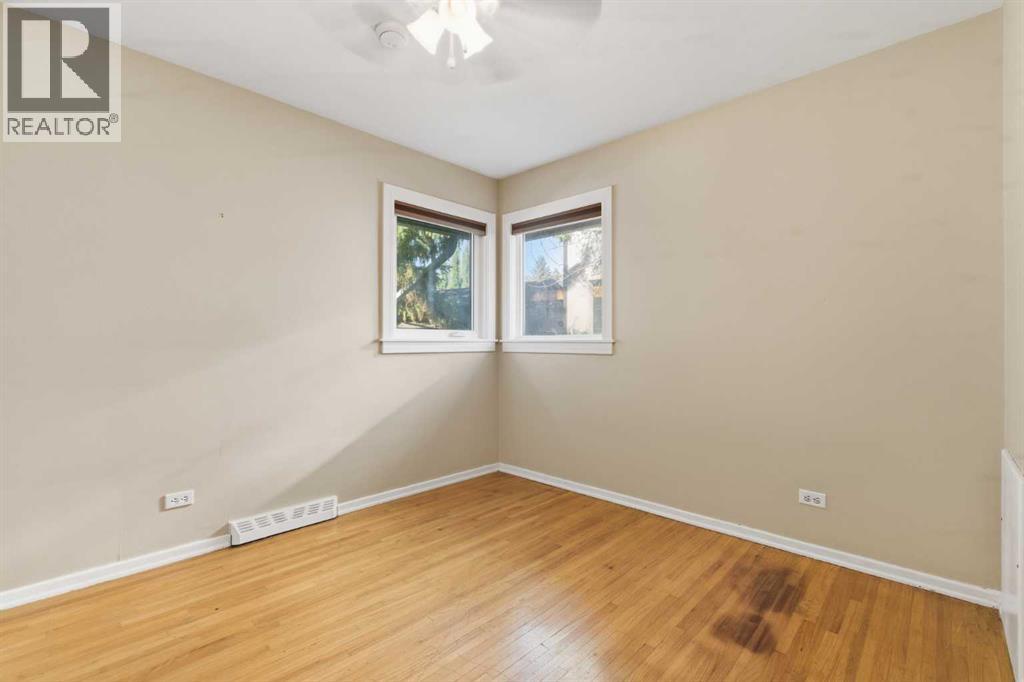Single Family House Bungalow for Sale in  Mountview Crescent NE Winston Heights/Mountview Calgary 