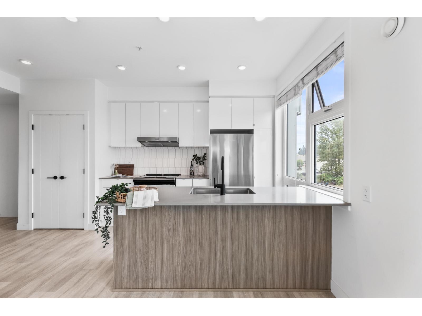 401 32828 LANDEAU PLACE, ABBOTSFORD