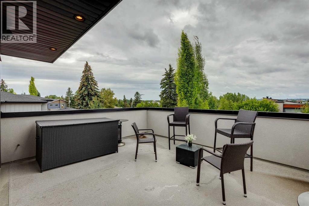 Single Family House for Sale in   Street SW Richmond Calgary 