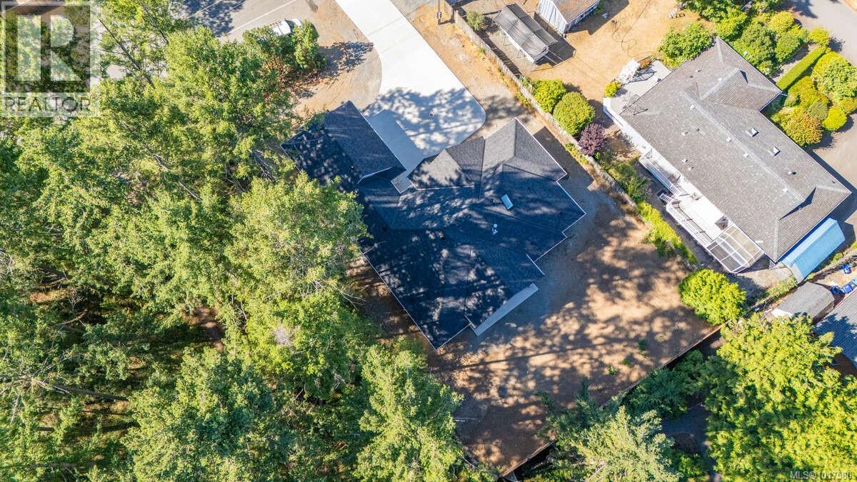 7436 Lantzville Rd, Lantzville