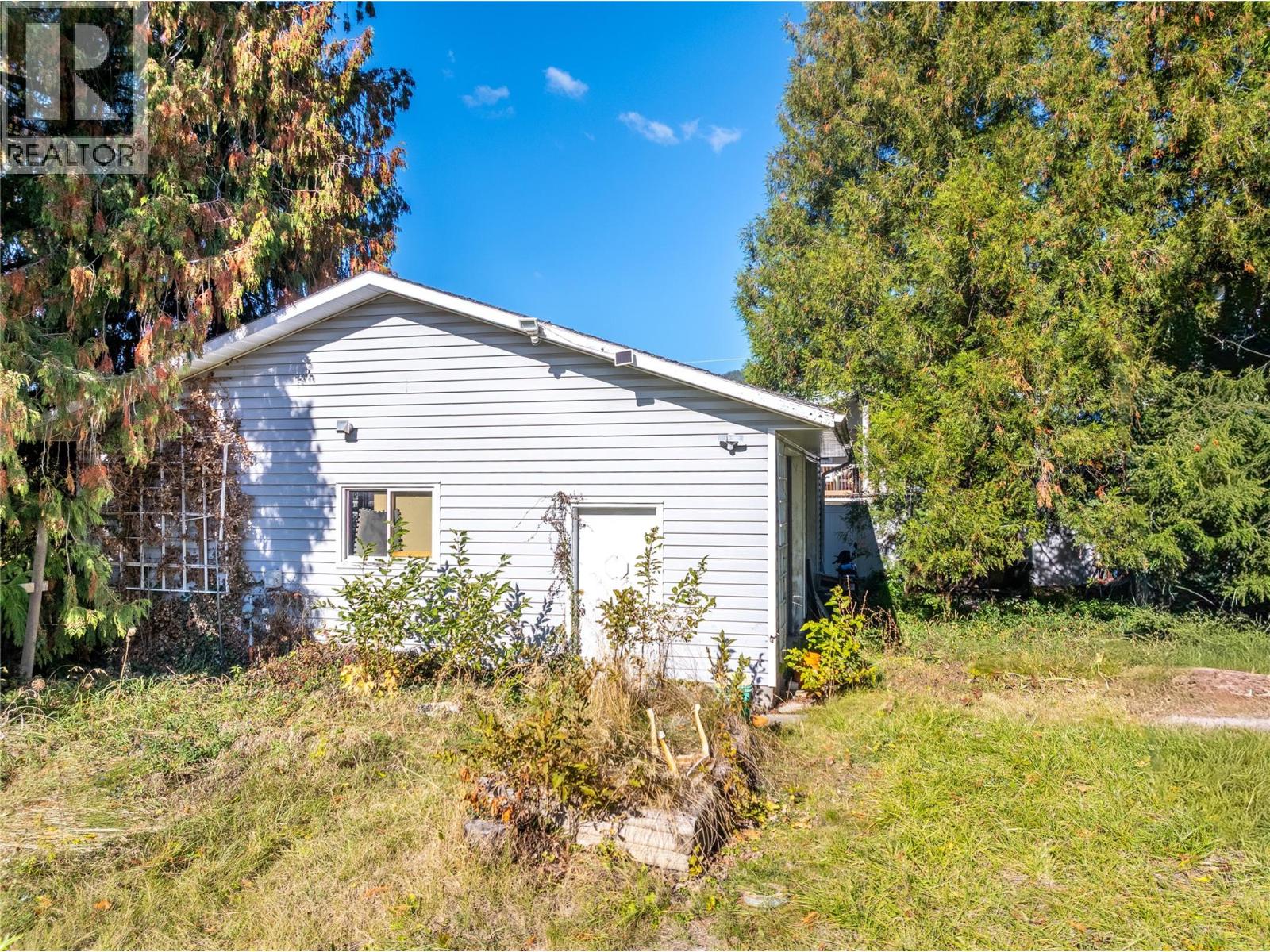 2104 ASH STREET - Image 3