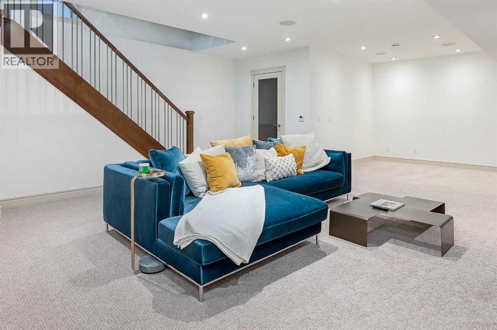 Single Family House for Sale in   Avenue SW Richmond Calgary 