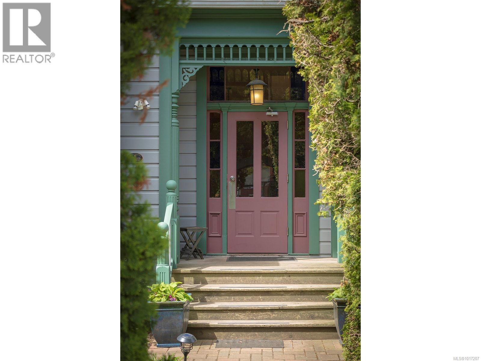  332 Catherine Street, Victoria