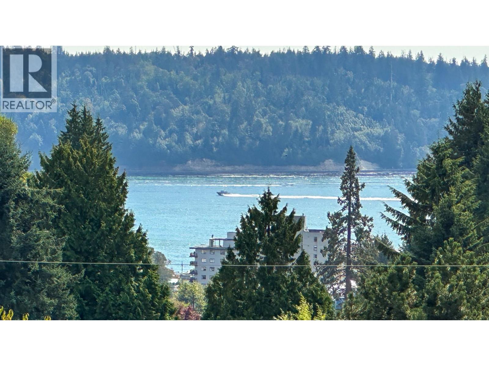 1386 MATHERS AVENUE, West Vancouver